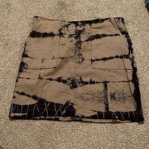 Black/beige marble skirt